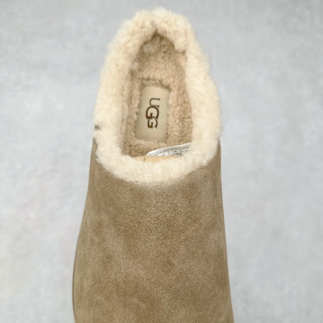 Pick up locally💰520 UGG 1688 Little Potato all-inclusive autumn and winter sheep fur integrated snow boots. All shoes are made from the same factory as ZP. Longfeng A-grade Australian imported sheep fur integrated brand OEM production line. Fully follow the ZP process. OEM original pattern maker adheres to the principle of no original shoes and no development selection. Pay attention to every detail. The most authentic version on the market TREADLITE "Light Wing" technology outsole Lightweight/durable/flexible/pile size: 35 36 37 38 39 40 Coding: by2936090